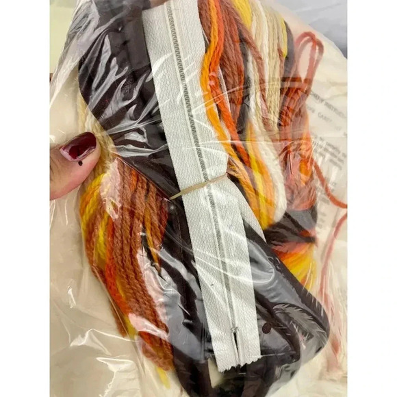 VTG Shades of Autumn Pillow Cover Needlecraft Kit 408 NEW 1982 Creative Circle - Picture 7 of 9